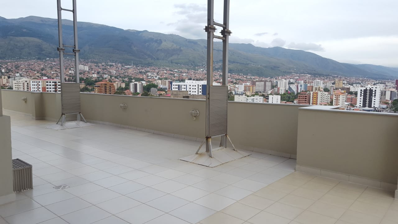 Departamento $us.- 149000.- PRECIOSO DEPARTAMENTO EDIFICIO TITAN – AV. AMERICA OESTE Superficie: 187 m2. ACABADOS DE LUJO 657-18189  Foto 9