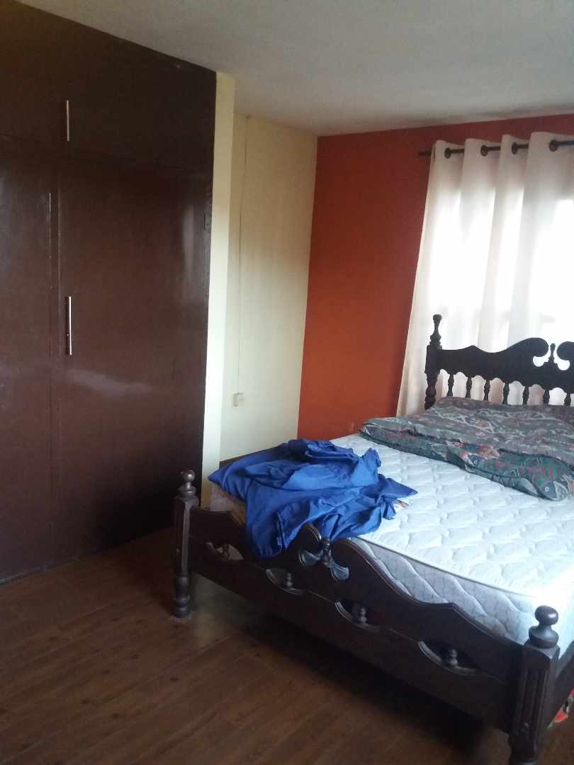 Casa en Aranjuez en Cochabamba 8 dormitorios 4 baños 3 parqueos Foto 4