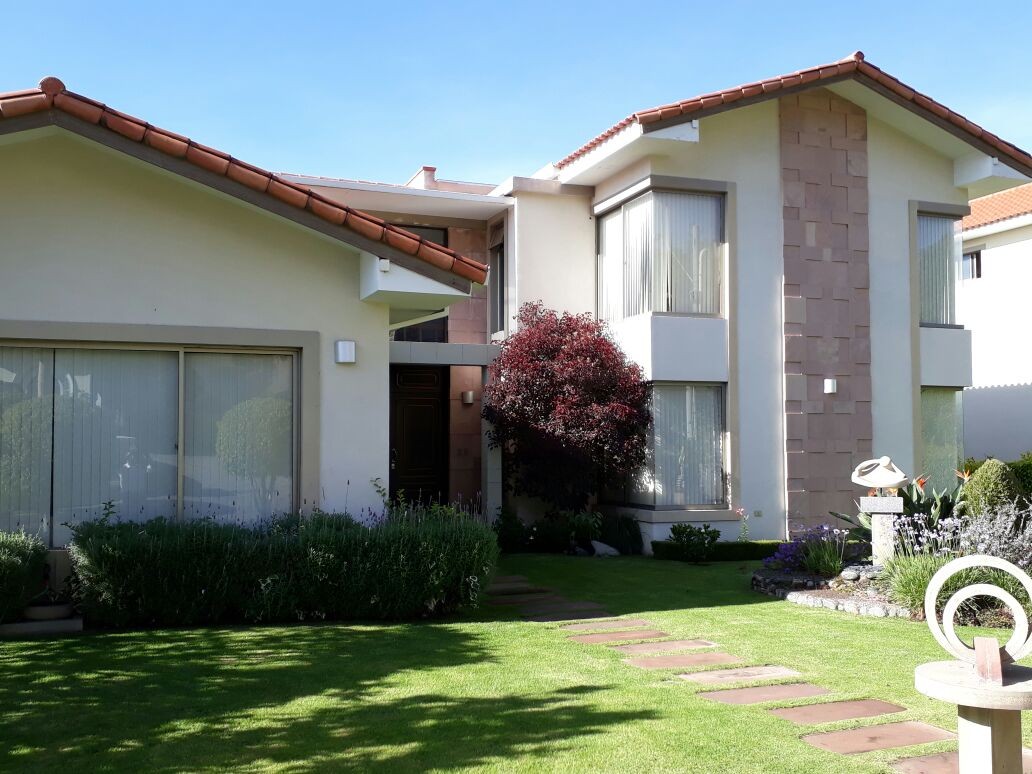 Casa en Villa Taquiña en Cochabamba 3 dormitorios 4 baños 2 parqueos Foto 13