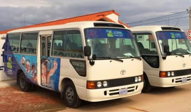 Casa en Carretera Norte en Santa Cruz de la Sierra 3 dormitorios 3 baños 2 parqueos Foto 3