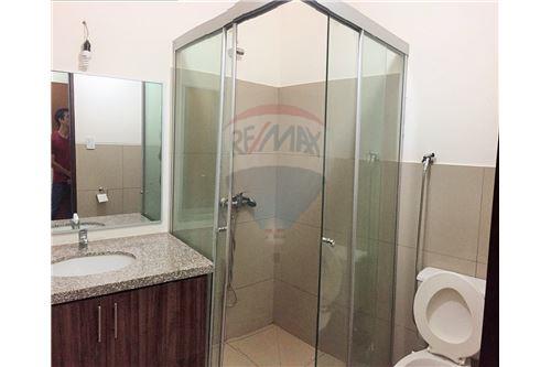 En Alquiler a $us 550 Foto 7