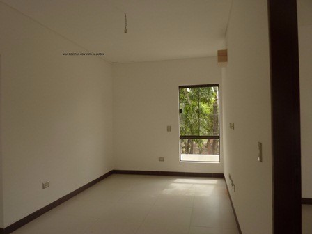 Departamento Urbanizacion San Andres (Entre el séptimo y octavo anillo, sobre la Avenida Blooming) Foto 3