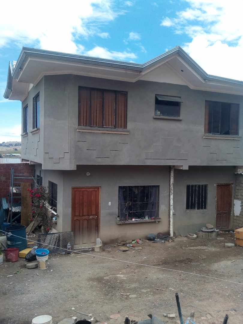 Casa en VentaLocalidad de Huarina zona Masaya a media cuadra de la carretera Achacachi - La Paz . Foto 2