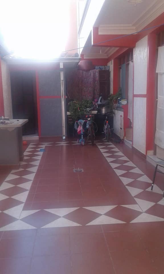 Casa en Sacaba en Cochabamba 4 dormitorios 3 baños 1 parqueos Foto 3