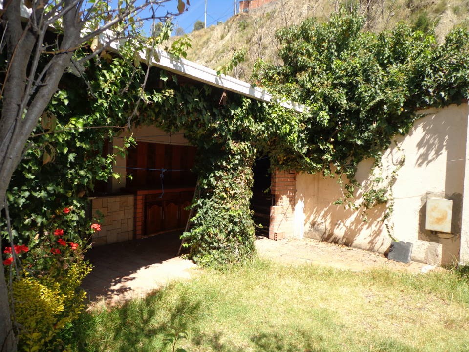 Casa en Koani en La Paz 4 dormitorios 3 baños 4 parqueos Foto 1