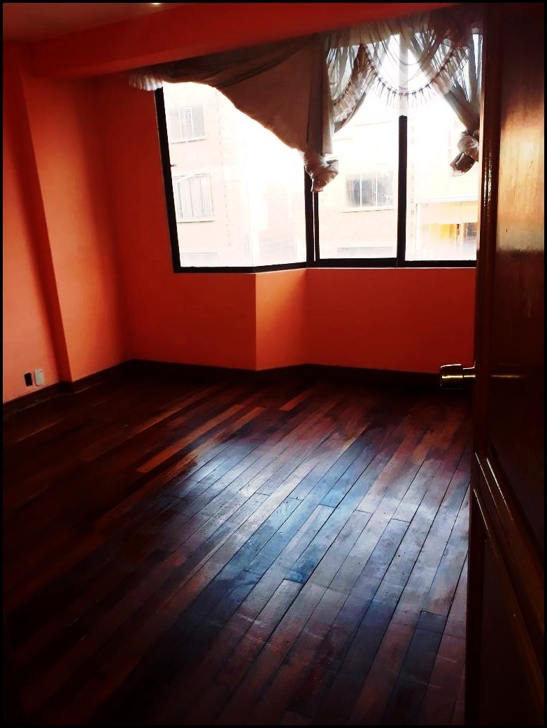 Departamento en 16 de Julio en El Alto 5 dormitorios 1 baños  Foto 4