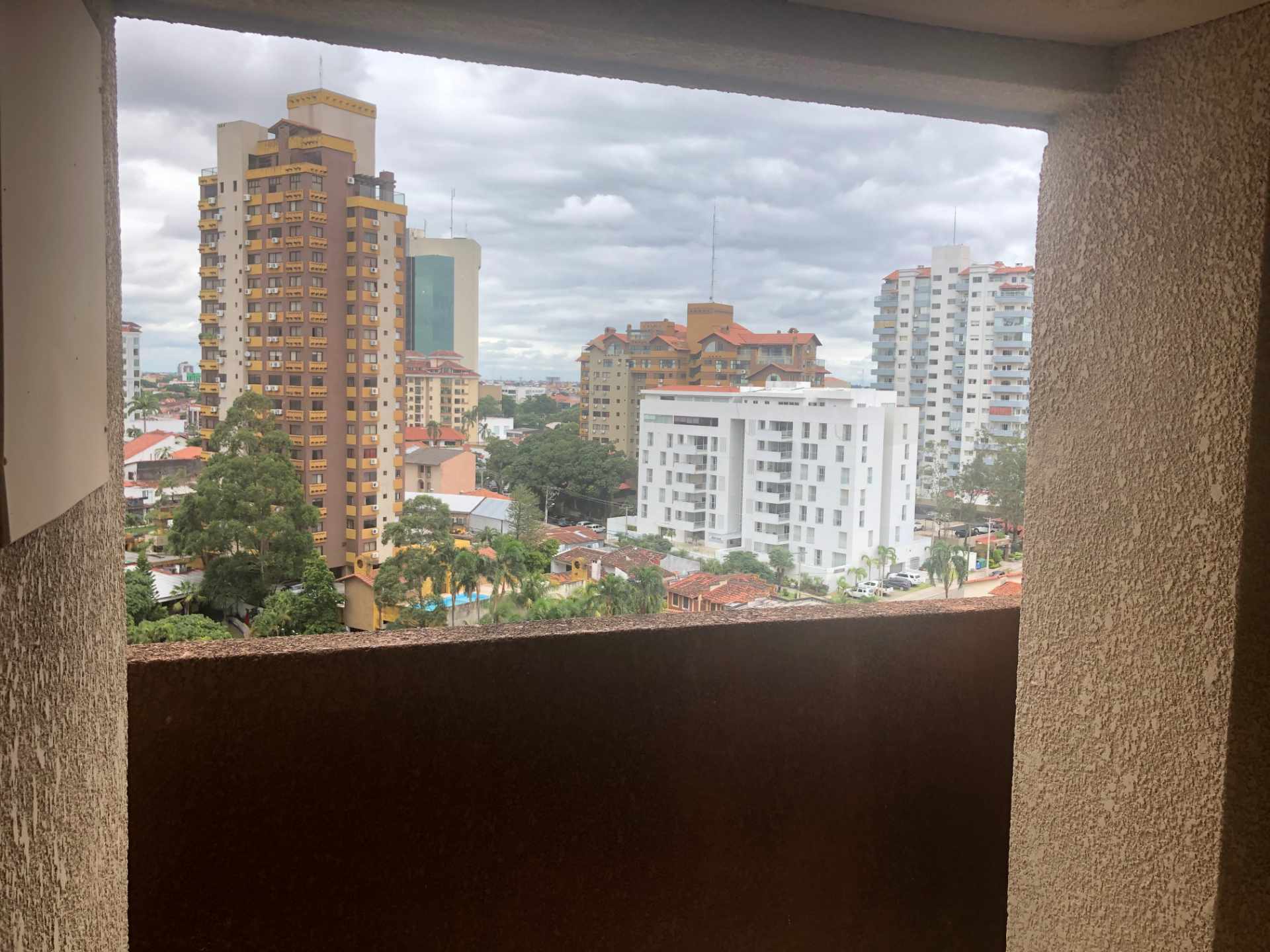 Departamento en VentaCondominio La Casona [2do. Anillo, frente a Colegio La Salle], Departamento de 1 dormitorio en venta con parqueo. [76.000$us.] 1 dormitorios 1 baños 1 parqueos Foto 5