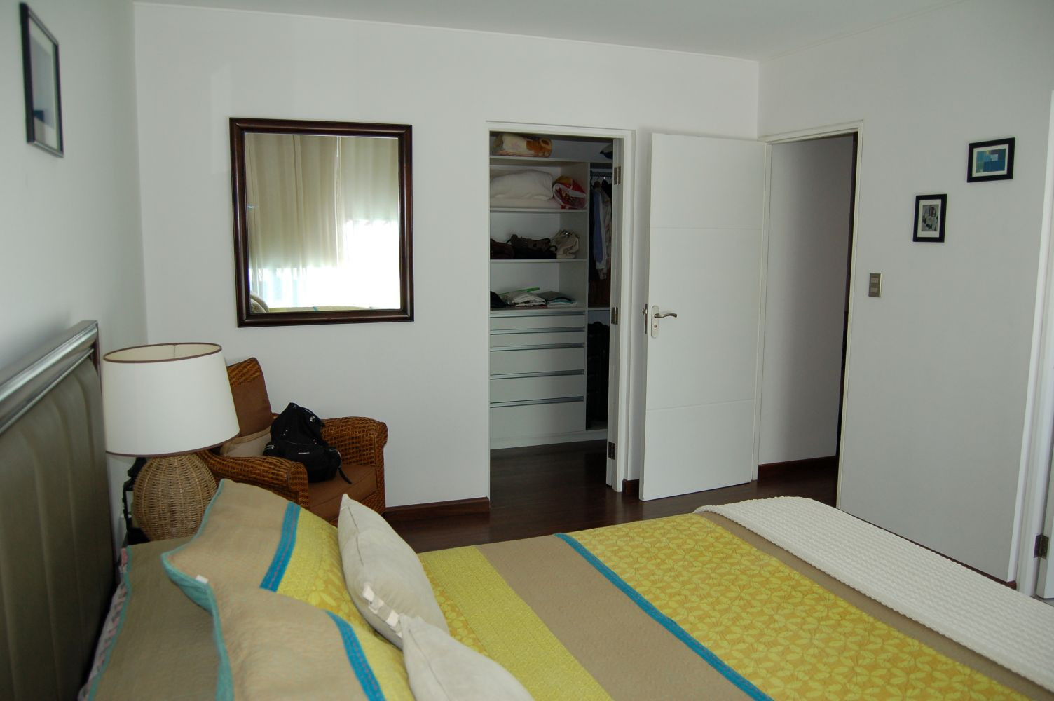 Departamento en Queru Queru en Cochabamba 3 dormitorios 4 baños 2 parqueos Foto 11