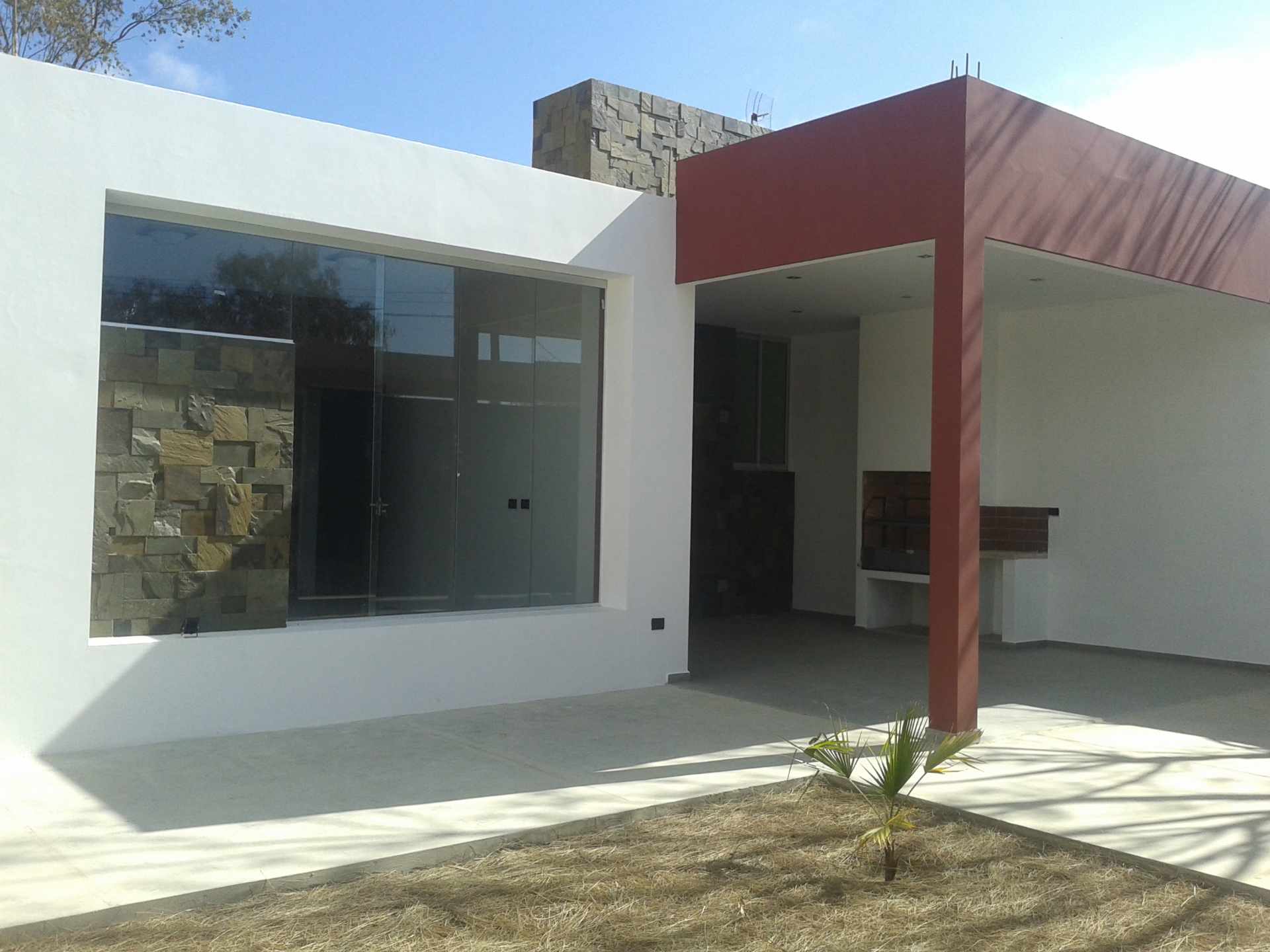 Casa en Aranjuez en Tarija 3 dormitorios 1 baños 2 parqueos Foto 3