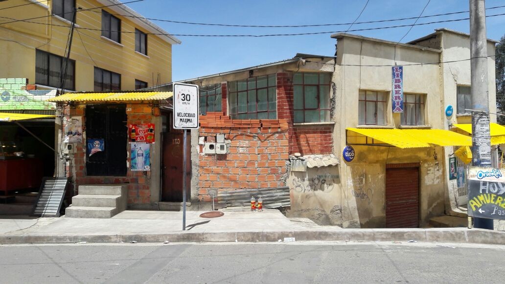 Casa en Villa San Antonio en La Paz 6 dormitorios 1 baños  Foto 1