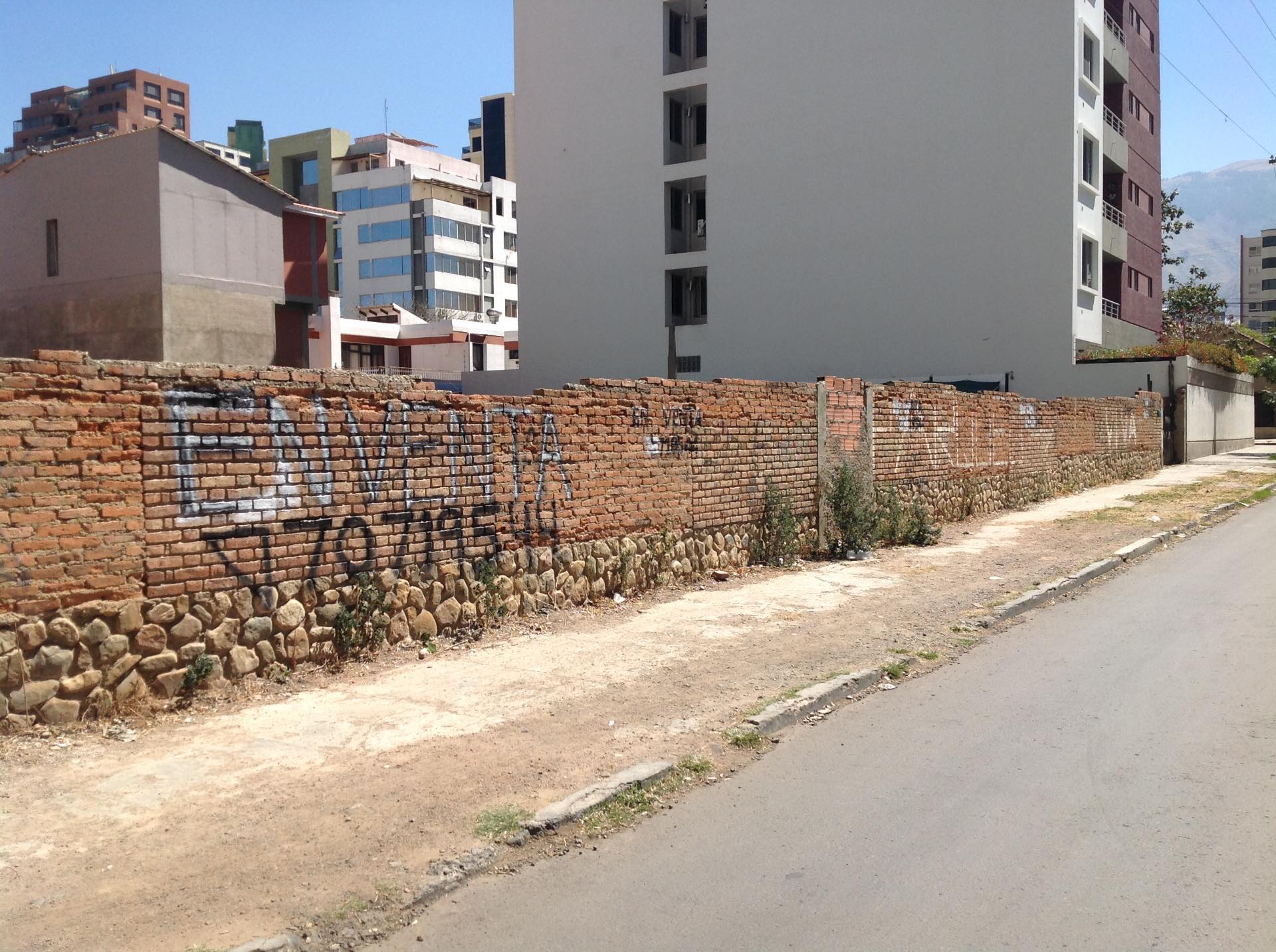 Terreno en Queru Queru en Cochabamba    Foto 1