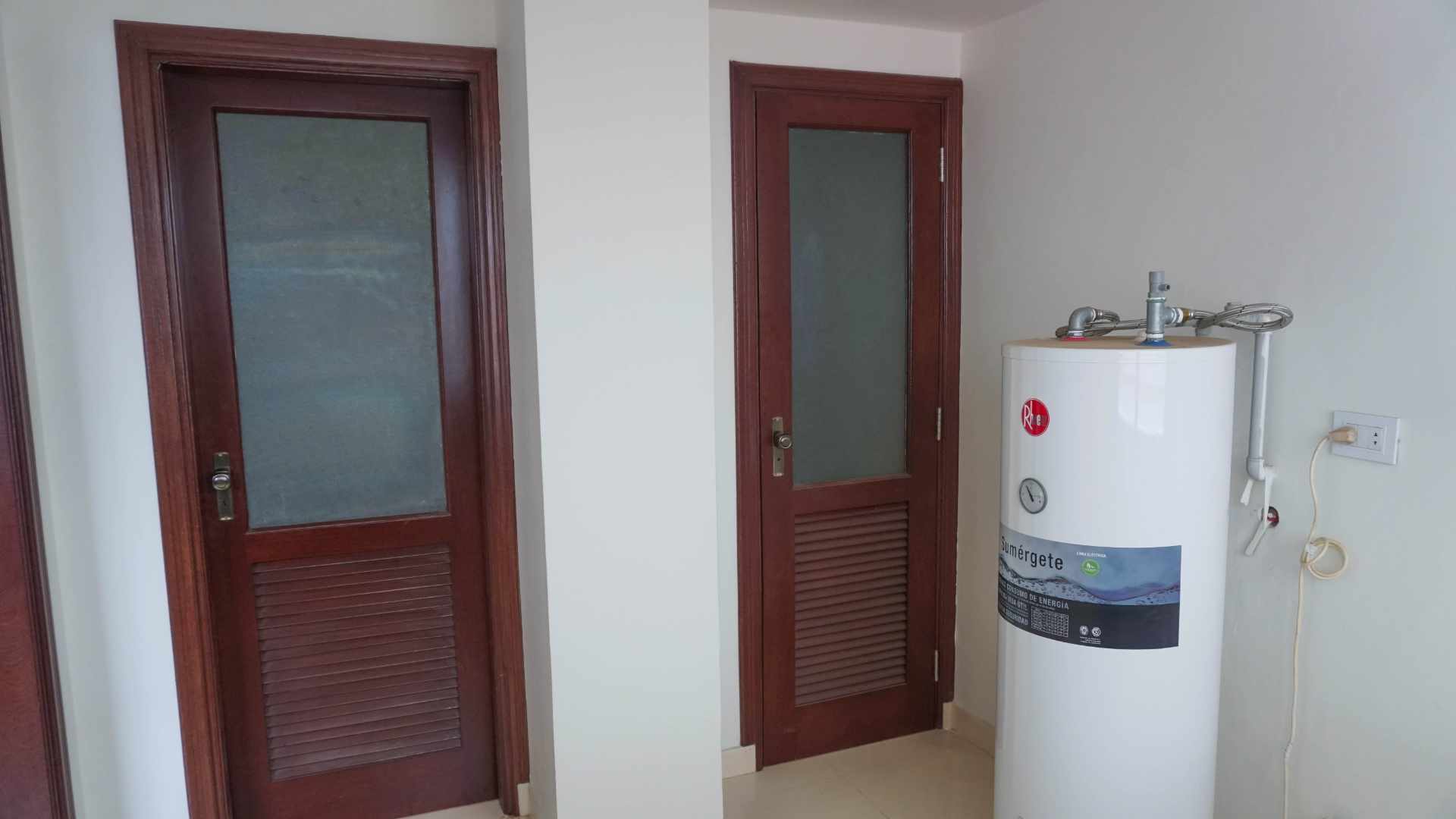 Departamento en VentaBarrio las palmas, calle Barcelona esquina calle las palmas 3 dormitorios 2 baños 1 parqueos Foto 30