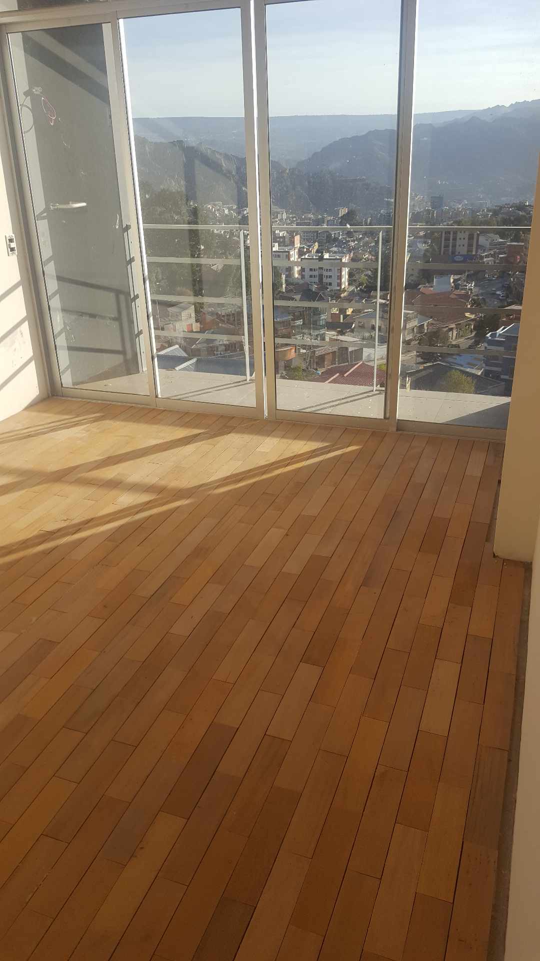 Departamento en Cota Cota en La Paz 3 dormitorios 3 baños 1 parqueos Foto 8