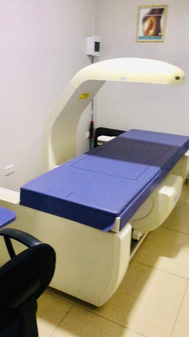 Edificio 3er anillo 3 pasos al frente Foto 3