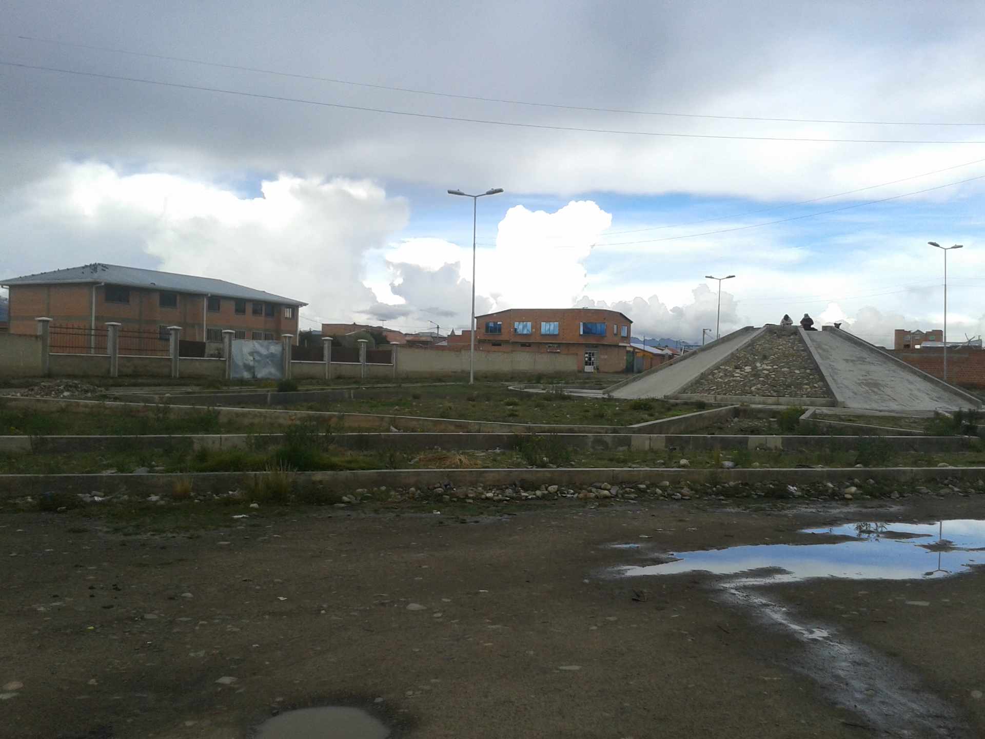 Casa en La Ceja en El Alto 3 dormitorios 1 baños 2 parqueos Foto 1