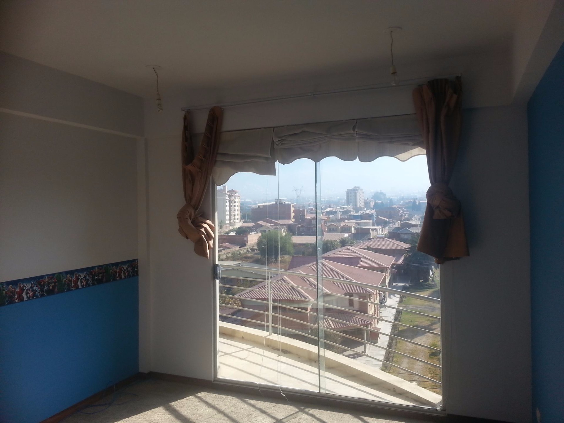 Departamento en Queru Queru en Cochabamba 4 dormitorios 5 baños 2 parqueos Foto 10