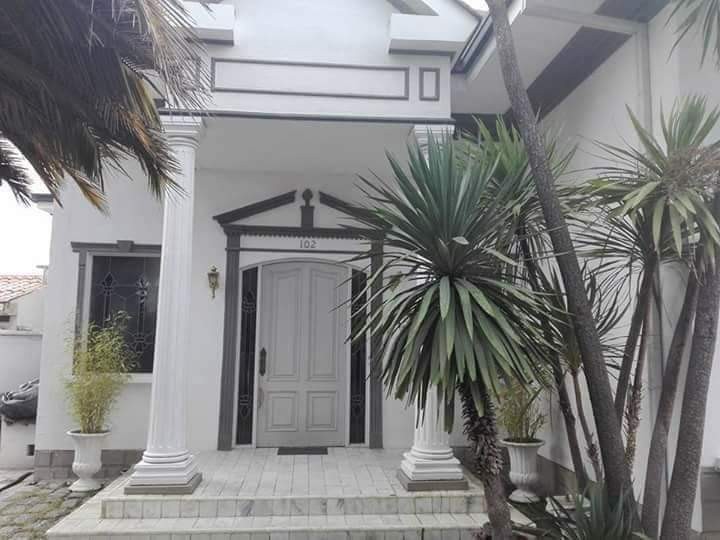 Casa Achumani calle 9 Foto 10