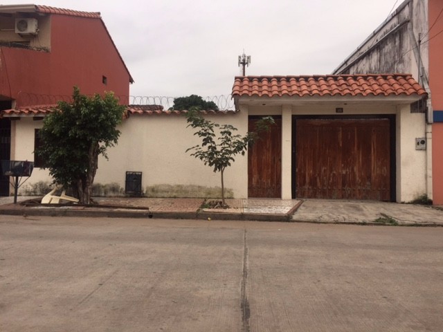 Casa en Equipetrol en Santa Cruz de la Sierra 4 dormitorios 2 baños 2 parqueos Foto 6