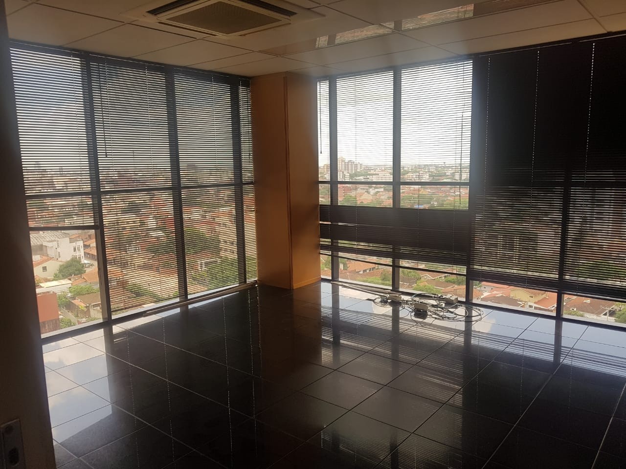Oficina Gran oficina de lujo Torre Empresarial CAINCO   Foto 11