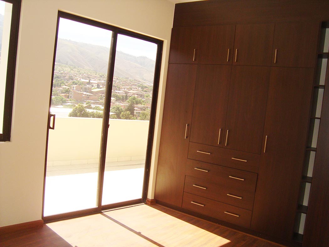 Departamento en Sacaba en Cochabamba 4 dormitorios 3 baños 1 parqueos Foto 9