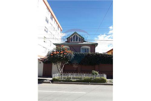 Casa en San Pedro en Cochabamba 14 dormitorios 4 baños  Foto 1