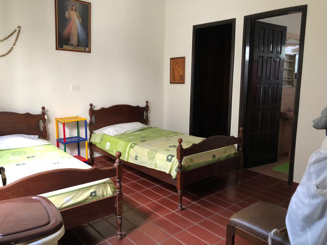 Casa en VentaCalle Arenales entre Quijarro y Campero 5 dormitorios 5 baños  Foto 5
