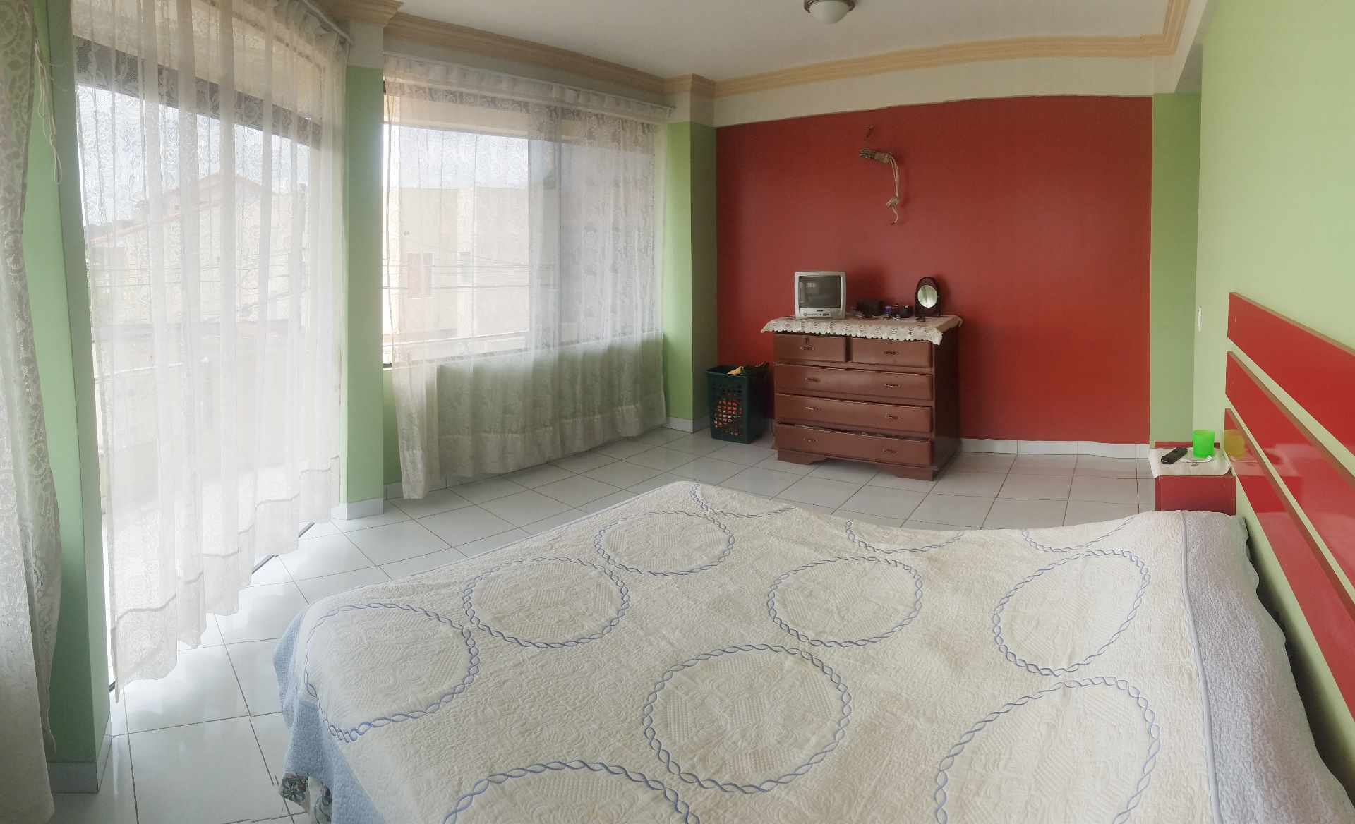 En Venta a $us 360,000 Foto 3