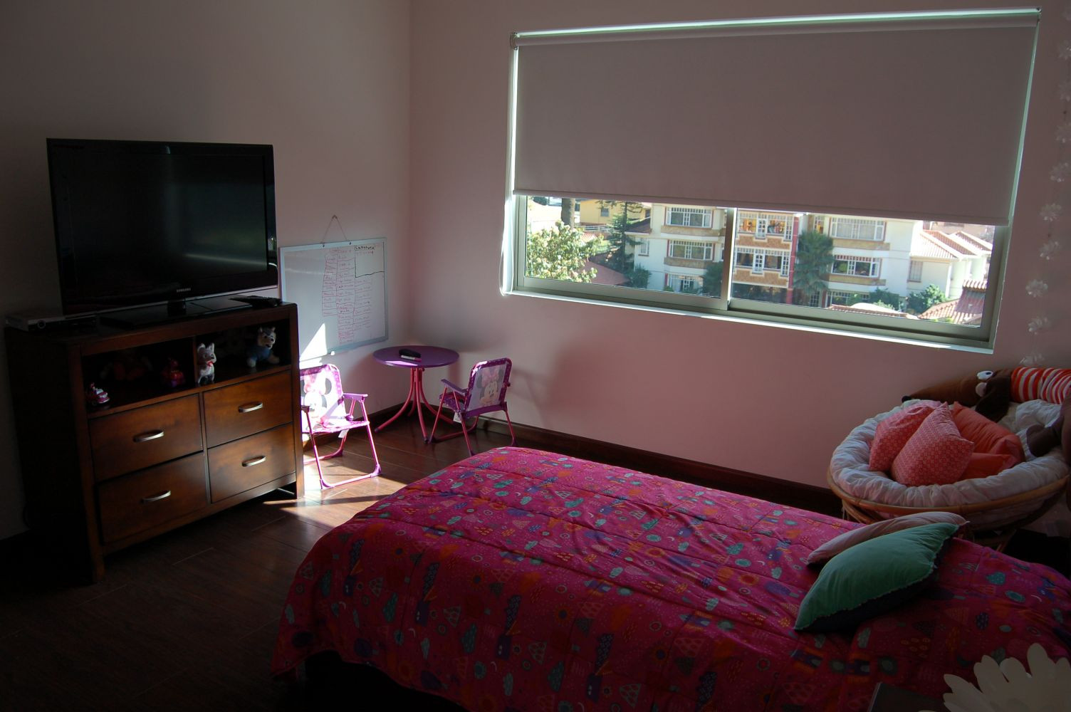 Departamento en Queru Queru en Cochabamba 3 dormitorios 4 baños 2 parqueos Foto 2