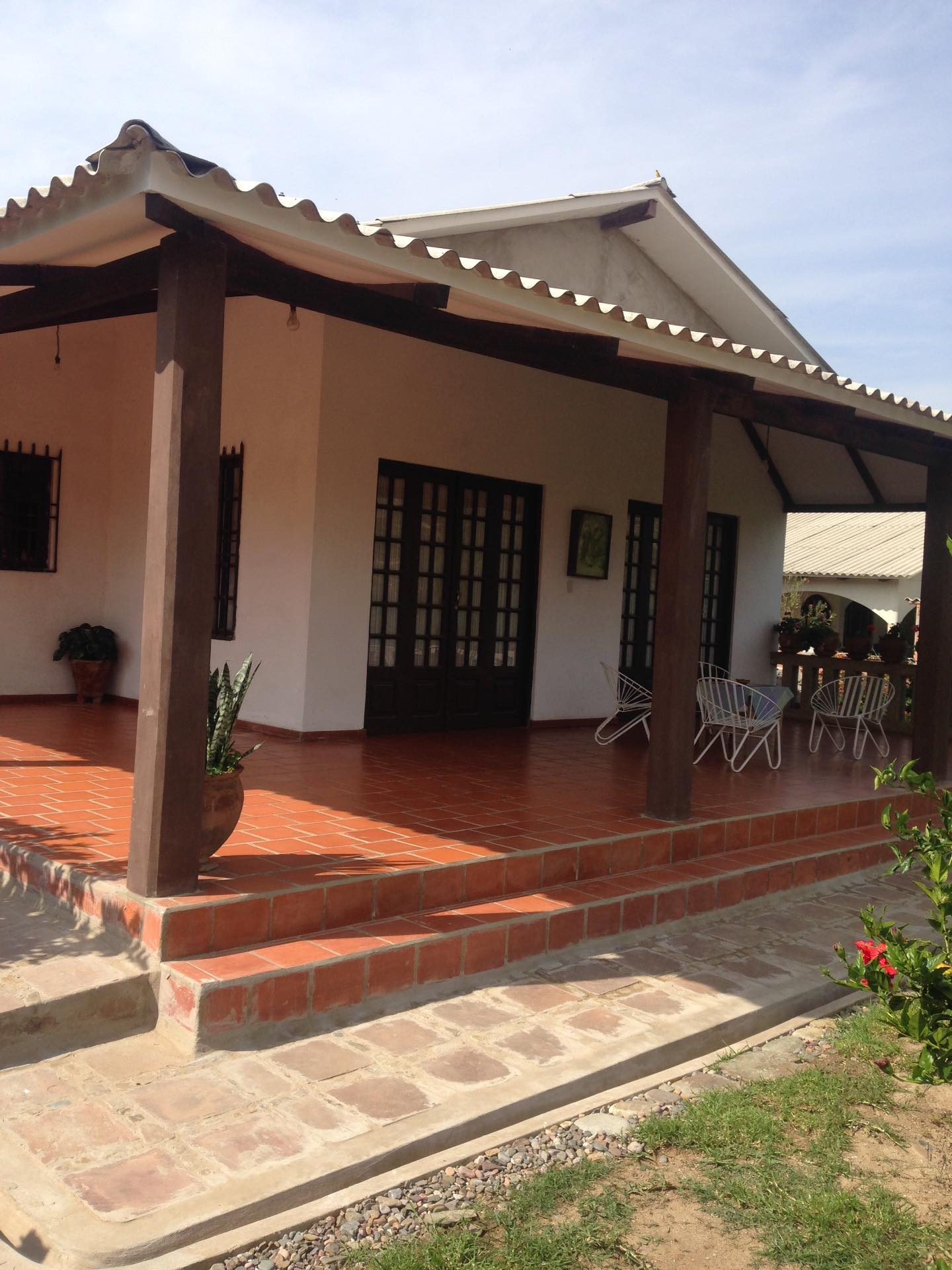 Casa en VentaMolle Mayu a 20 minutos de Sucre camino al aeropuerto de Alcantati del peaje de Cochis 2 km. A la derecha hacia Totacoa  2 baños 5 parqueos Foto 7