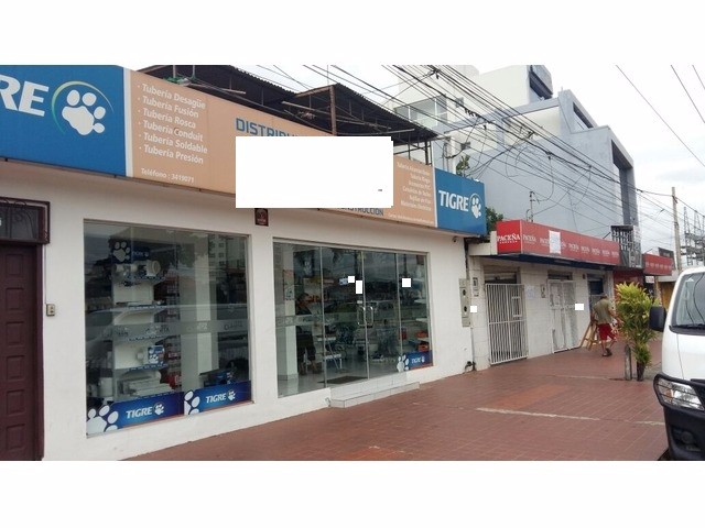 Local comercial 3er ANILLO DE LA AVENIDA BANZER Foto 1