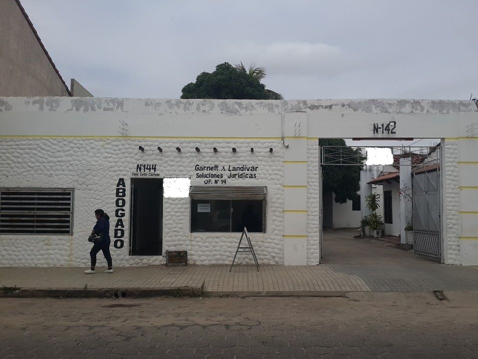 Oficina en Centro en Santa Cruz de la Sierra 2 dormitorios 1 baños 1 parqueos Foto 2