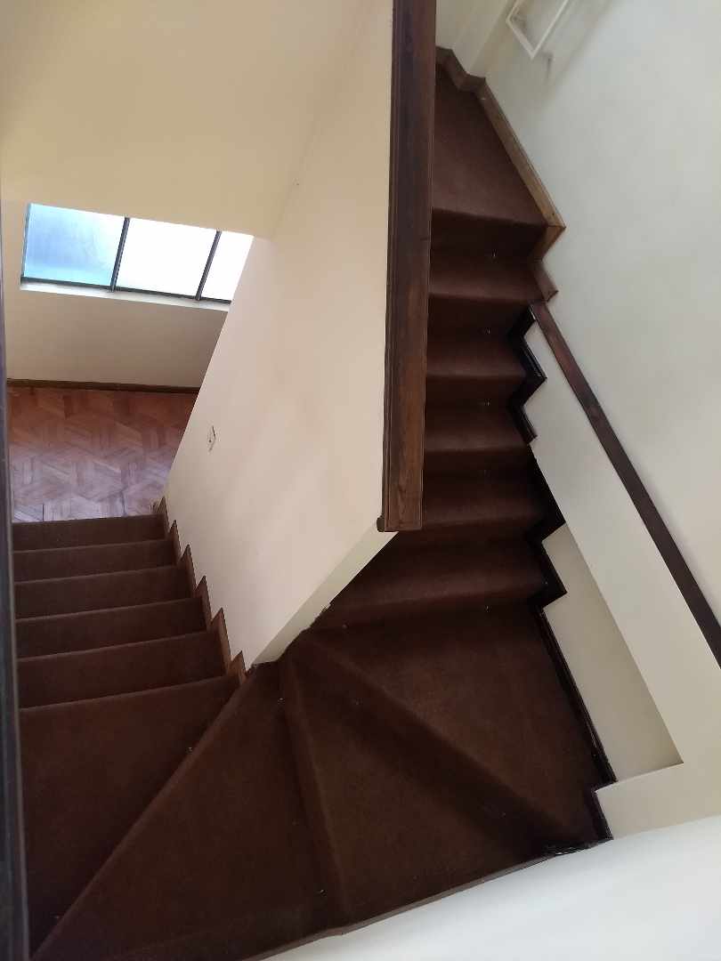 Departamento Av Tejada Sorzano #1301 esq. San Salvador Foto 17