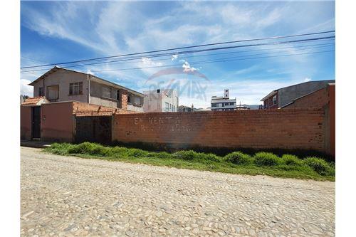 Terreno en Irpavi en La Paz    Foto 2