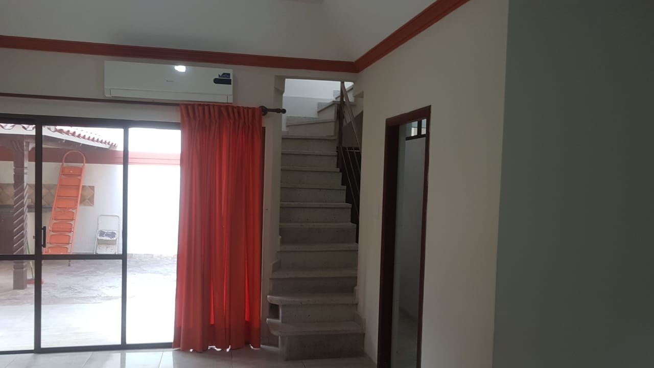 Casa Condominio el bosque 4to anillo y Radial 26 Foto 3