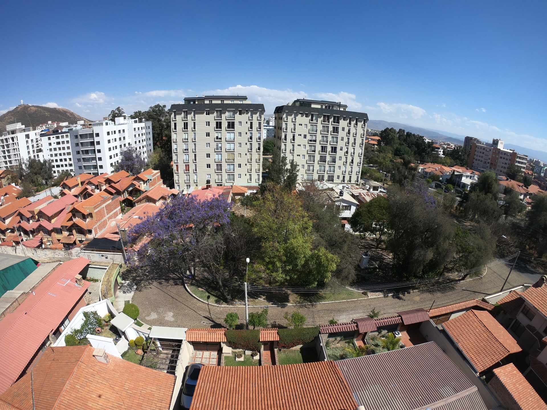 Casa en Aranjuez en Cochabamba 4 dormitorios 4 baños 5 parqueos Foto 7