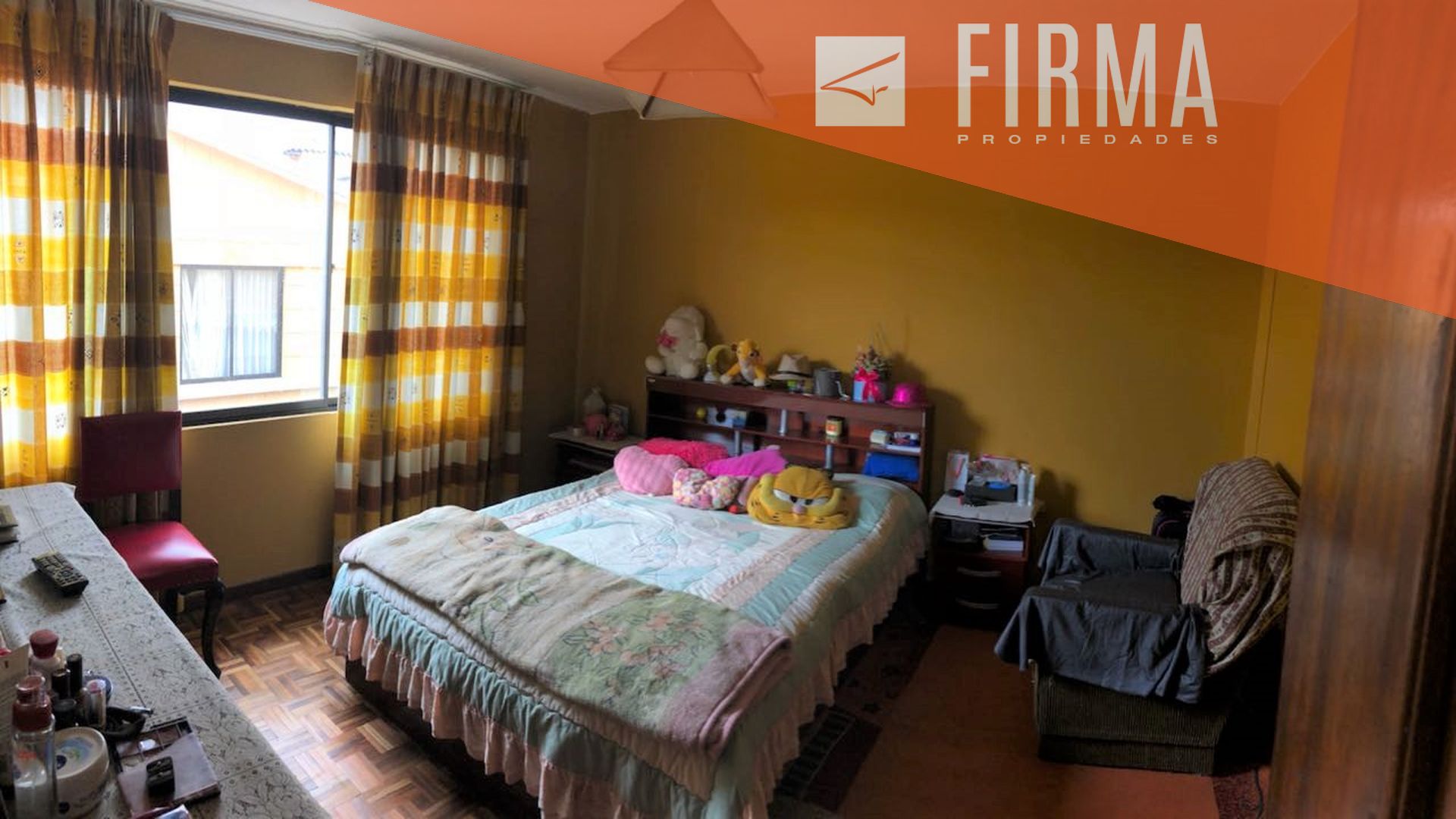 Casa en Cota Cota en La Paz 4 dormitorios  1 parqueos Foto 8