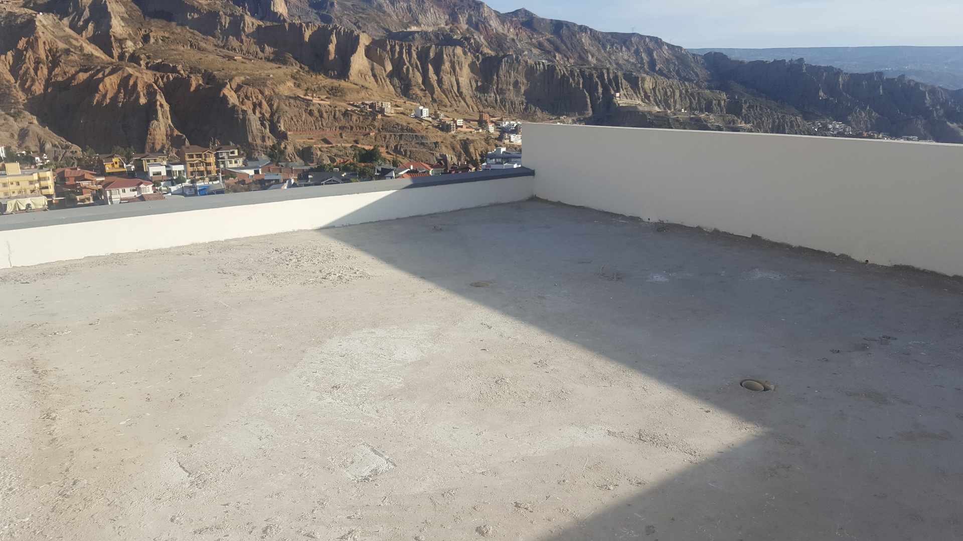 Departamento en Cota Cota en La Paz 3 dormitorios 3 baños 1 parqueos Foto 10