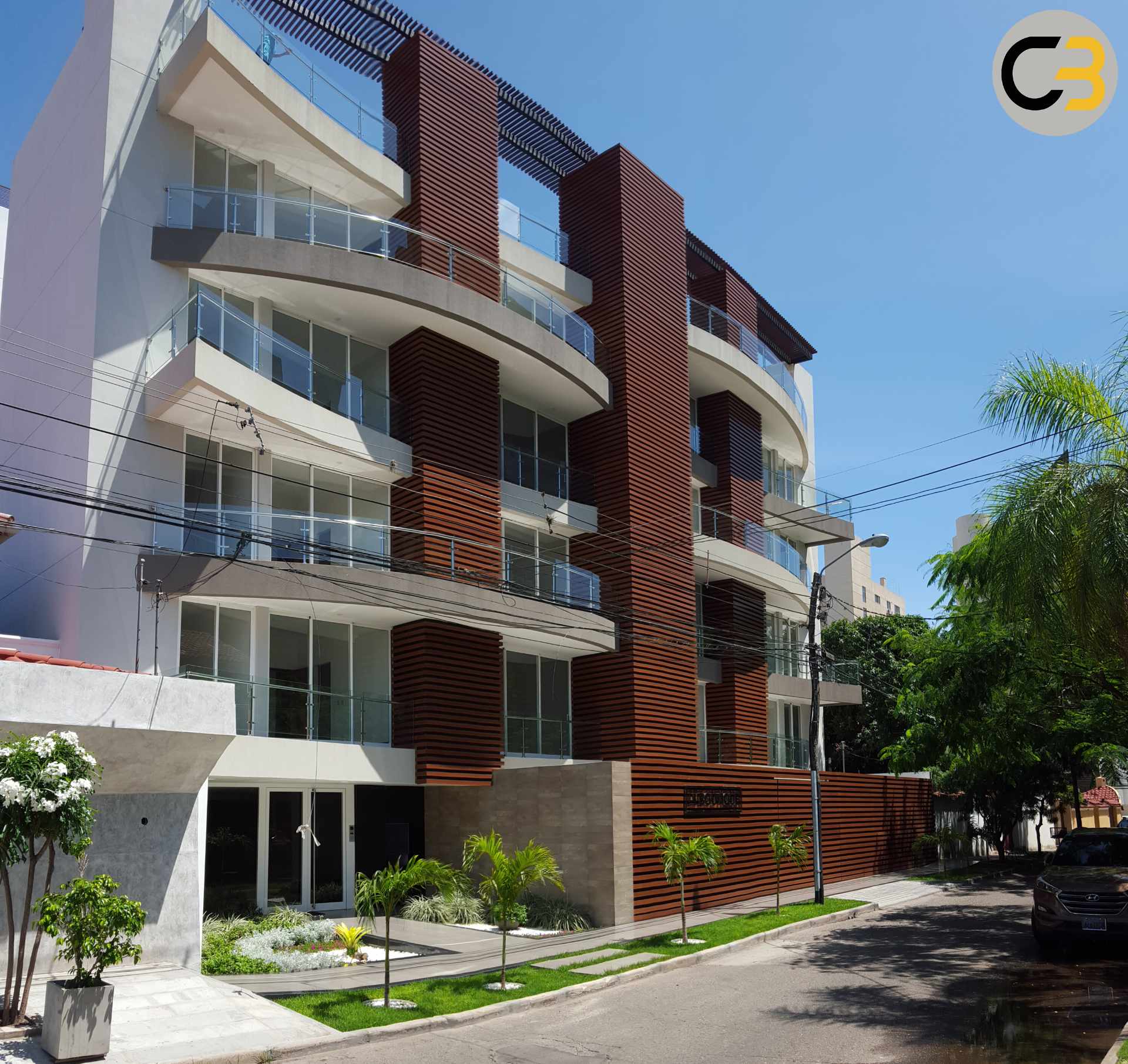 En Alquiler a $us 750 Foto 1