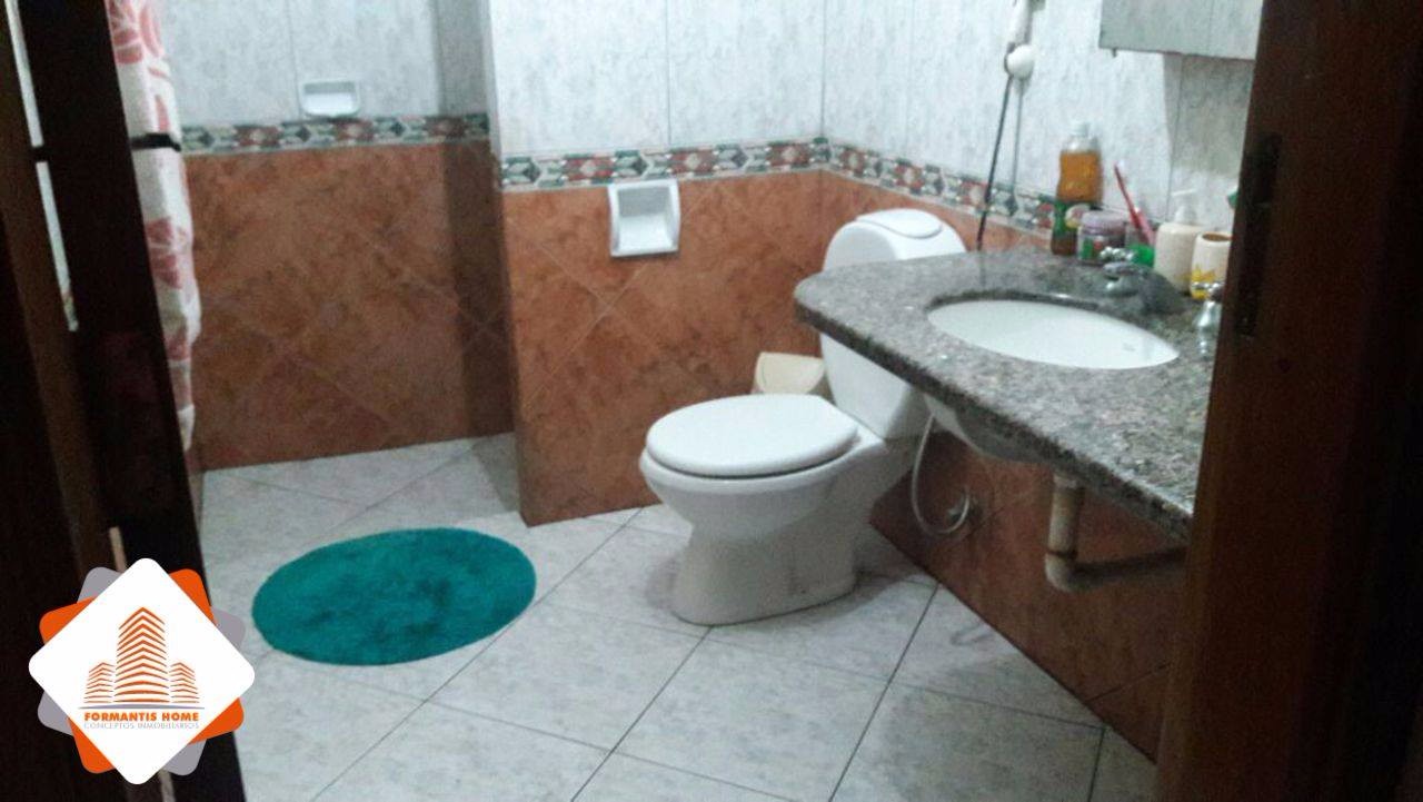 Casa en Carretera Cotoca en Santa Cruz de la Sierra 3 dormitorios 3 baños 1 parqueos Foto 2