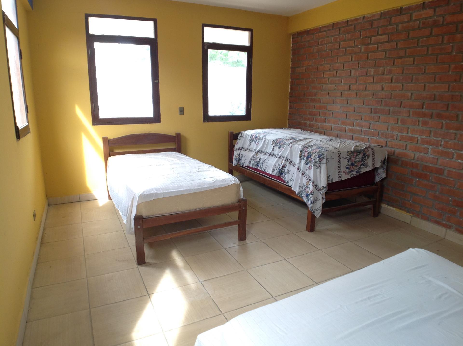 Casa en Queru Queru en Cochabamba 4 dormitorios 3 baños 1 parqueos Foto 3