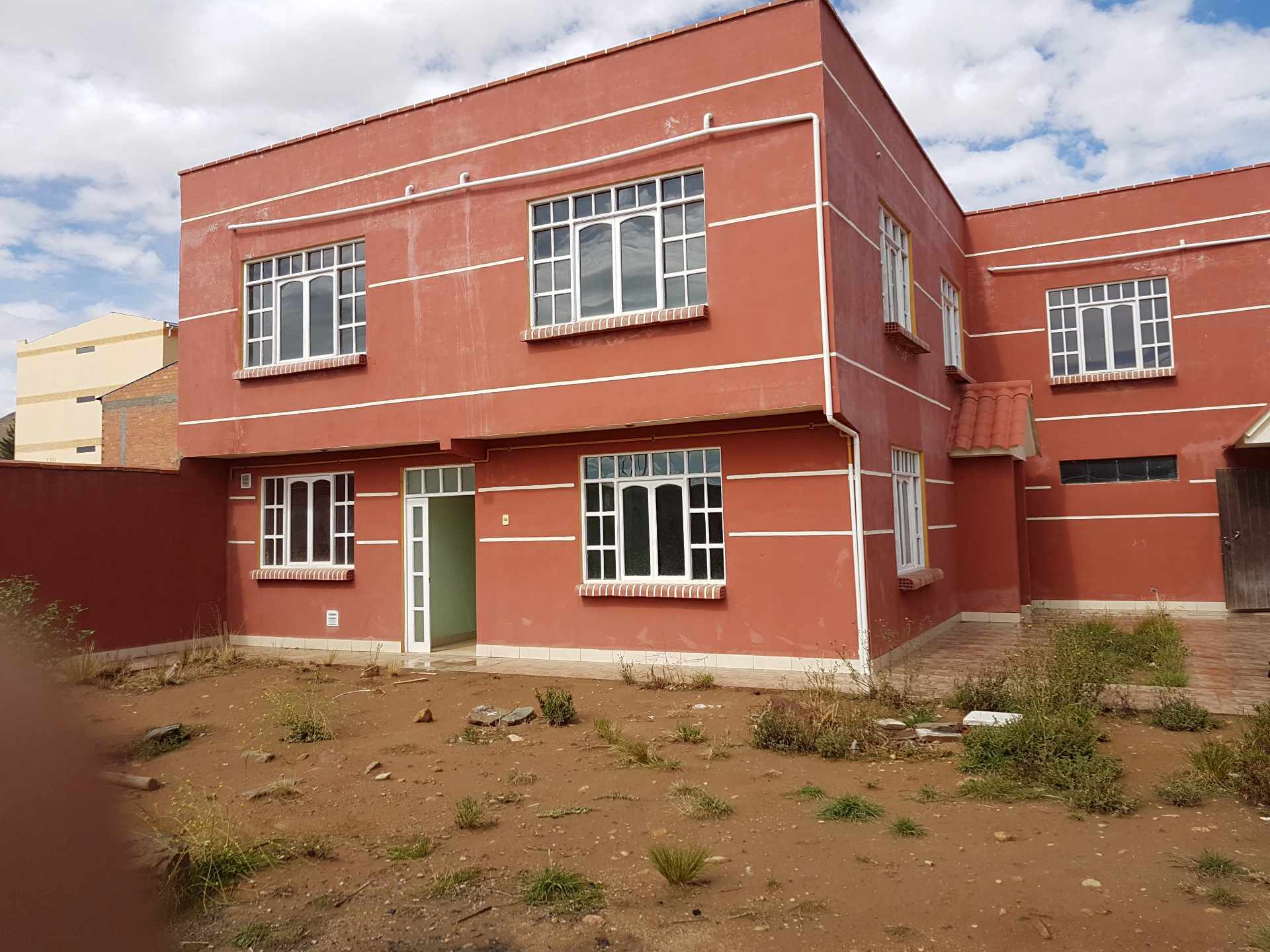 Casa en Oruro en Oruro 4 dormitorios 2 baños 4 parqueos Foto 3