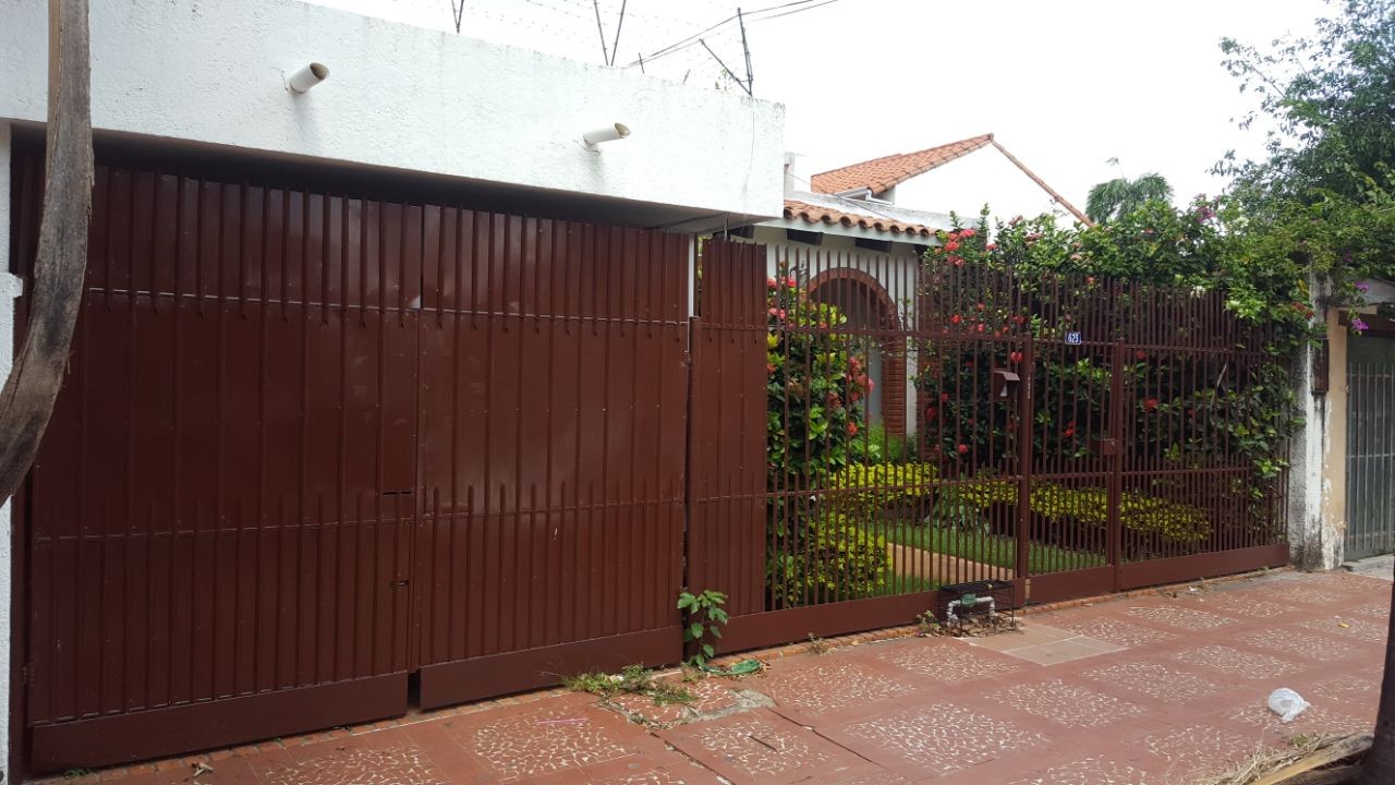 Casa Calle Oruro entre Saavedra y Flora Salas, detras de Tigo Foto 9