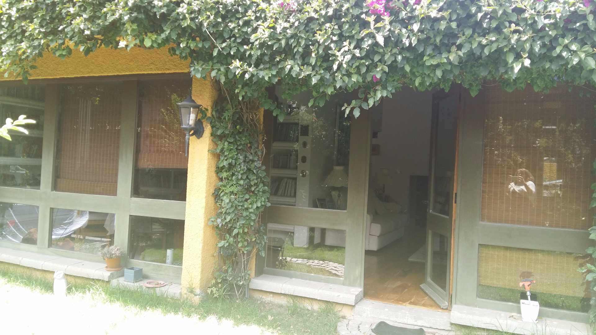 Casa en Calacoto en La Paz 3 dormitorios 4 baños 1 parqueos Foto 1