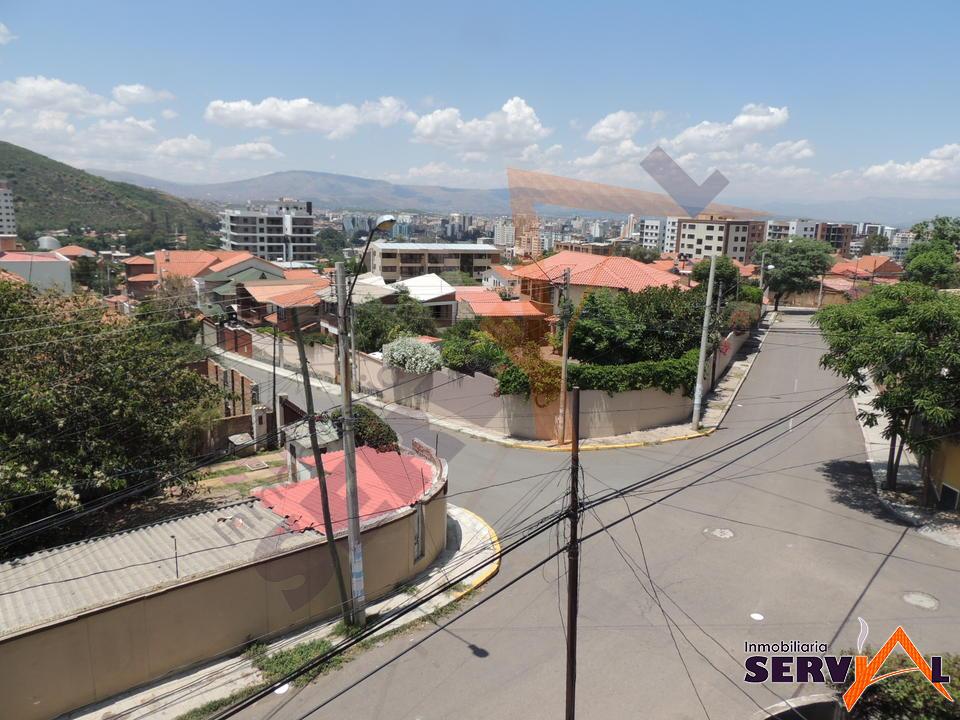 Departamento en Aranjuez en Cochabamba 3 dormitorios 2 baños 1 parqueos Foto 1