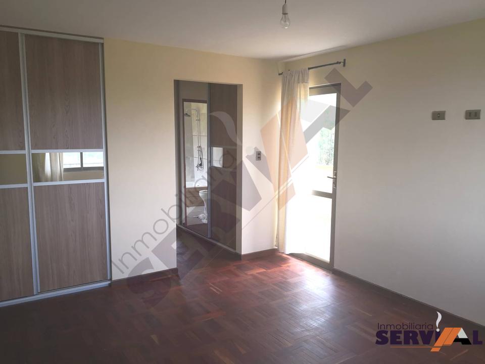 Casa en Aranjuez en Cochabamba 3 dormitorios 4 baños 2 parqueos Foto 8