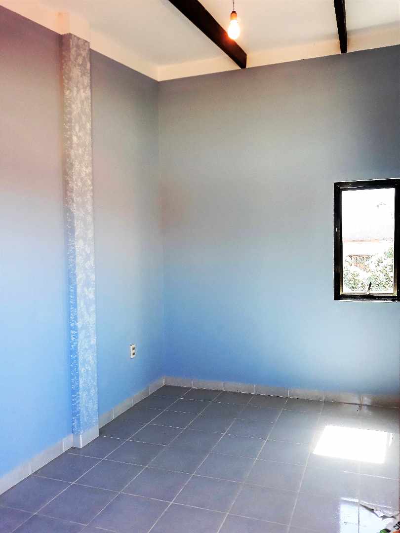 Casa en VentaUbicada en el Barrio Moto Méndez de la ciudad de Tarija. Bloque KP. 9 dormitorios 5 baños 2 parqueos Foto 5