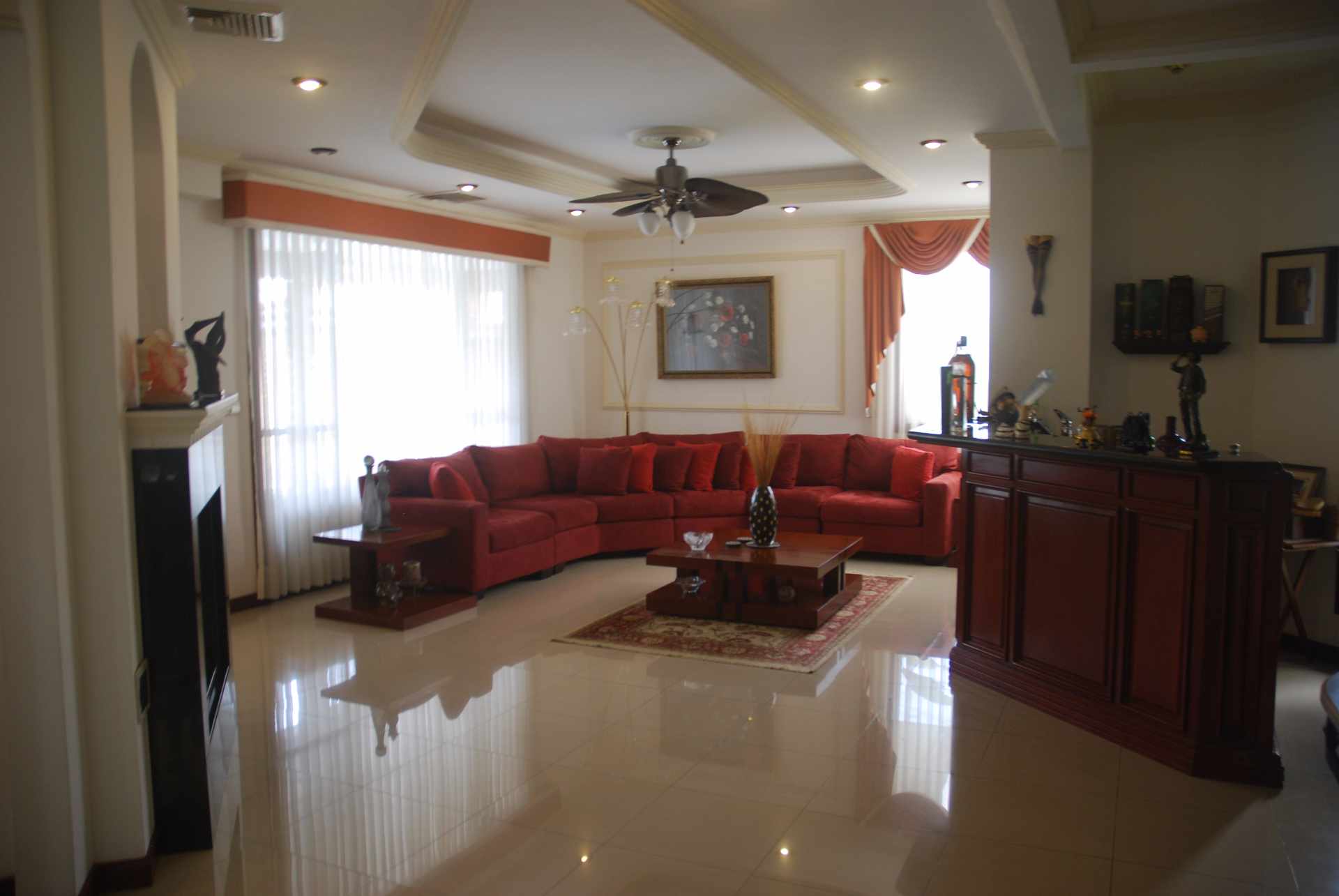 Casa en Venta Cerca km 8,5 Avenida Banzer, 8vo Anillo. 6 dormitorios 8 baños 7 parqueos Foto 29