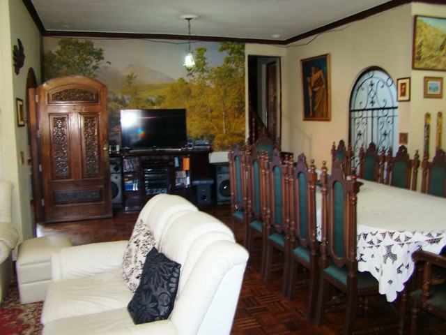 Casa en Sucre en Sucre 4 dormitorios 3 baños 3 parqueos Foto 1