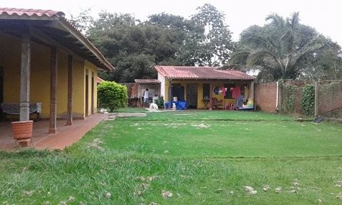 Casa en AlquilerAv. virgen de cotoca 8vo anillo 2 dormitorios 2 baños 27 parqueos Foto 2