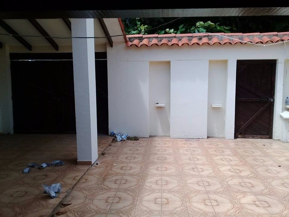 Casa en VentaAv. San Martín de Porres (Doble Vía La Guardia a 1 cuadra del 5to anillo) - Barrio California 4 dormitorios 3 baños 2 parqueos Foto 6